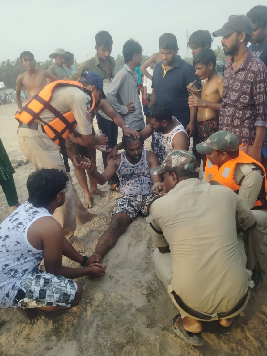 West Godavari District Police tweet media