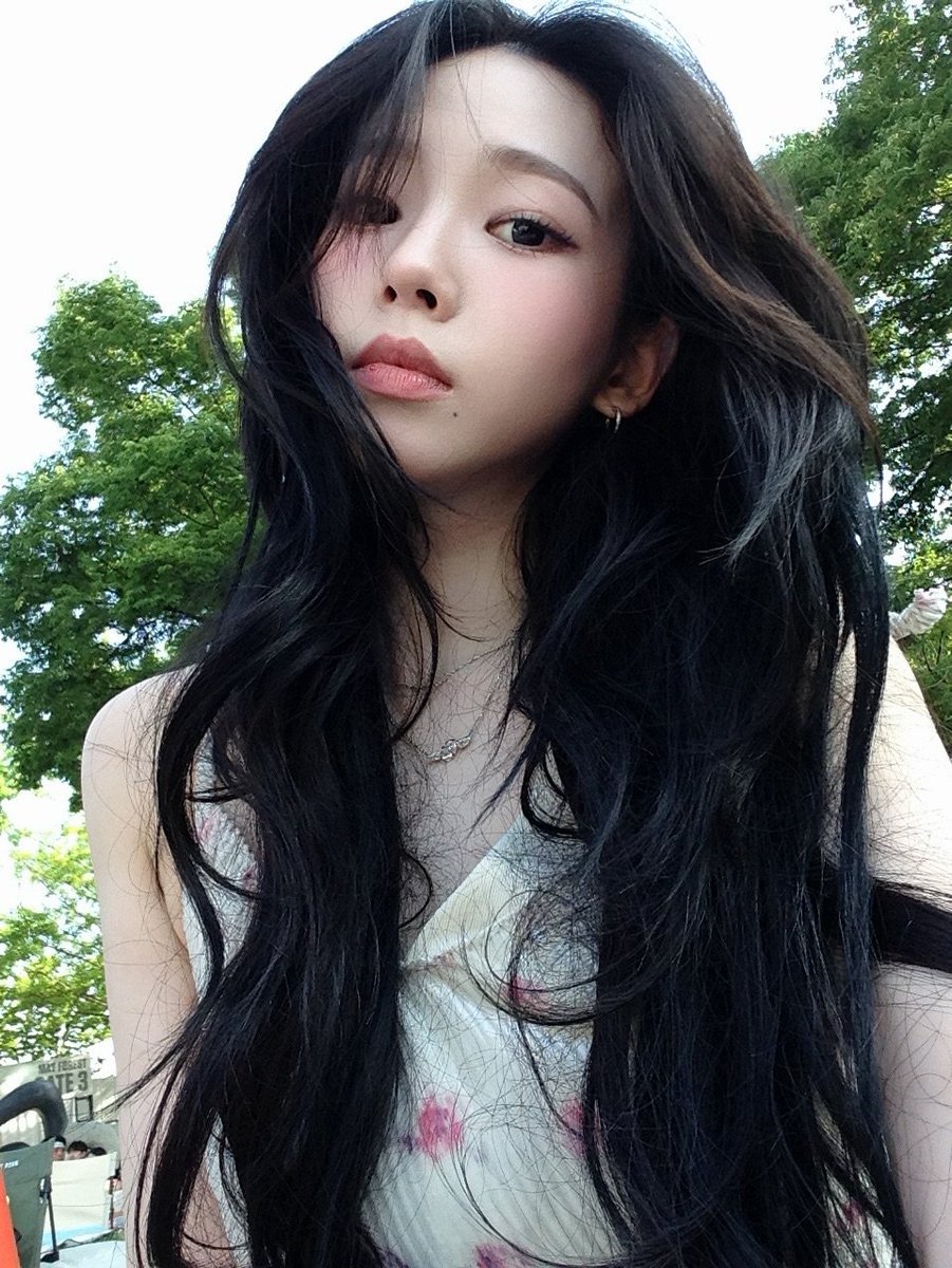지민이 tweet media