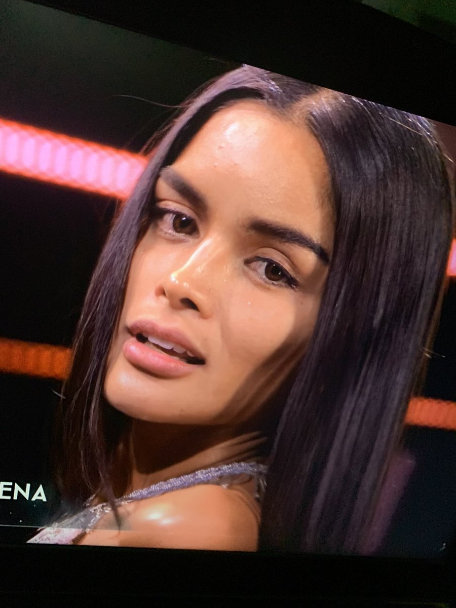 _uhmmmmmm's tweet photo. A FUCKING 6 FOR THIS BAREFACED LOOK!? #MGIAllStars https://t.co/ta6fajDtCT