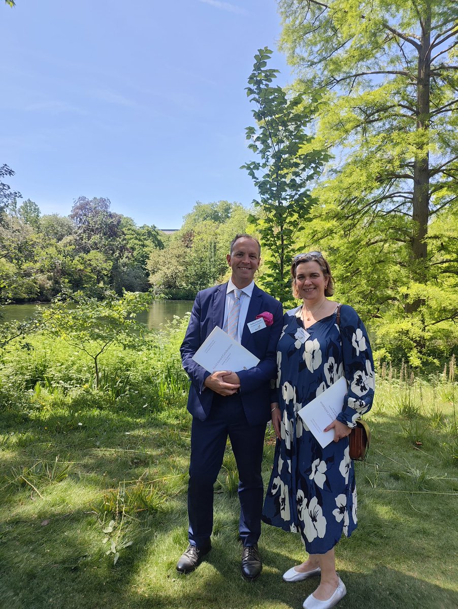 JPFoundation's tweet photo. Our CEO, Chair of Trustees and Vice-Chair of Trustees were honoured to celebrate the Duke of Edinburgh Gold Award holders at Buckingham Palace last week, made even more special as this year is @DofE 70th anniversary!🏆

Well done to all the young people who received awards⭐ https://t.co/KWSZbHjEq5