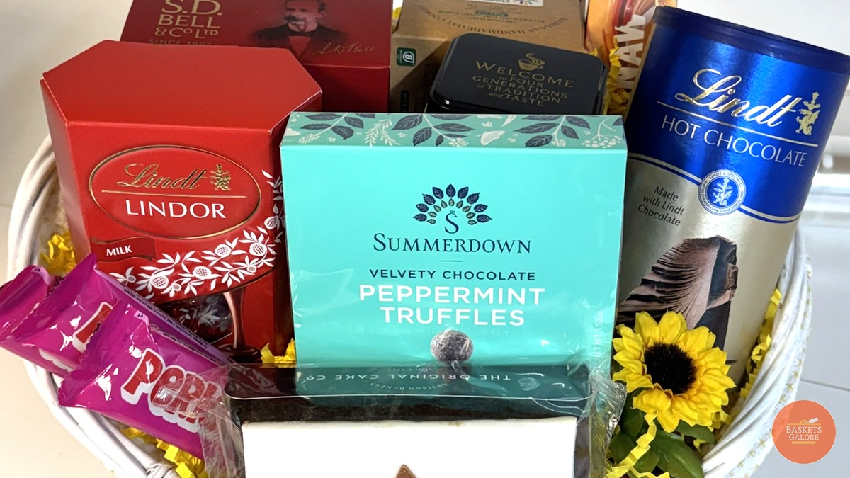 BasketsGalore's tweet photo. Today's Gift Basket Of The Day was the "Limited Edition Alcohol Free Basket" 🍫 

https://t.co/5CXMii2ZPa

Follow &amp; RT to enter #prize draw to #win a Gift Basket. 

More info via our blog. 

#giftbasketoftheday #gifts #competition #giftbasketsrule #congratsgift #specialoffer https://t.co/eKEeANwJdJ
