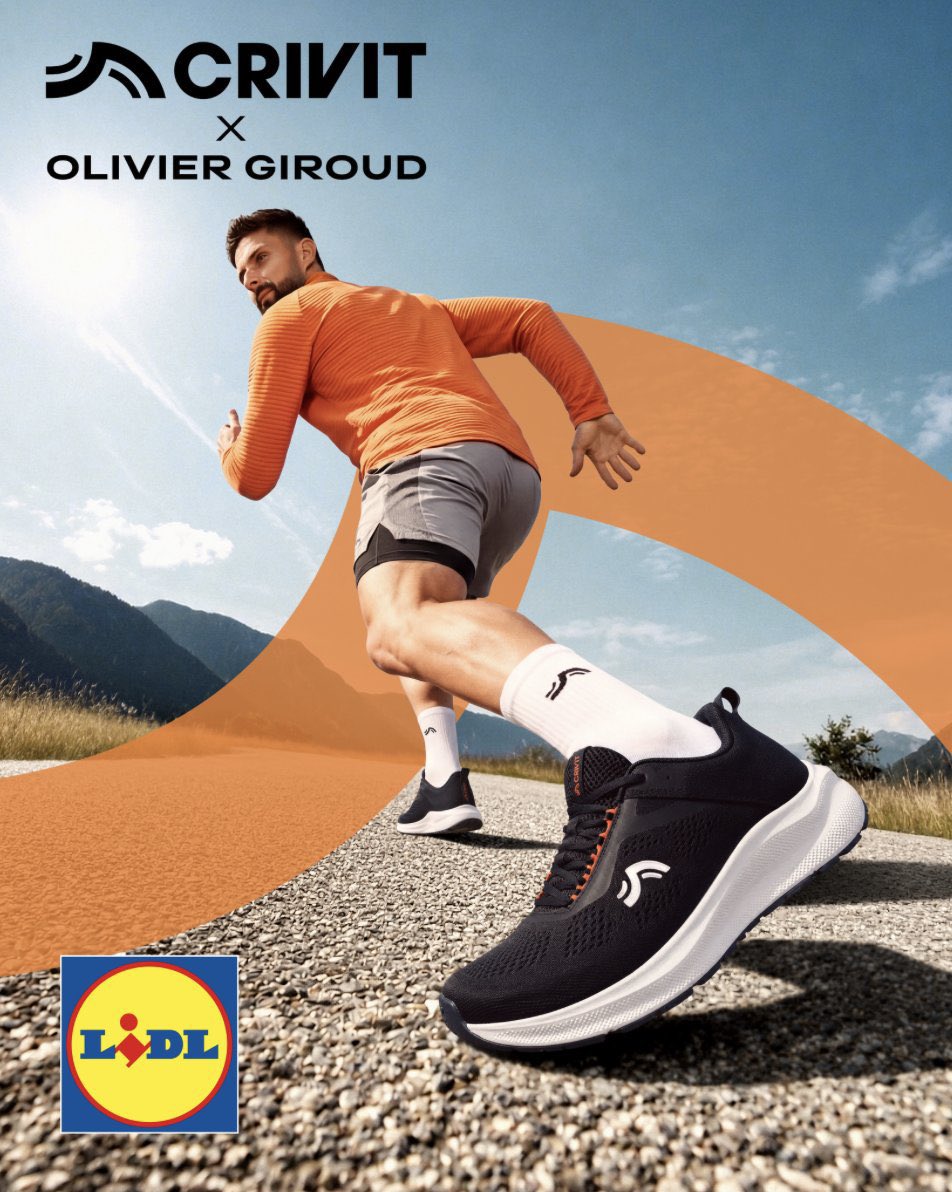 _BeFootball's tweet photo. 🚨 Olivier Giroud 🇫🇷 devient la NOUVELLE ÉGÉRIE de Crivit, la nouvelle marque de sport de Lidl. 🆕😁

Un pantalon et une veste de survêtement à son effigie seront vendus 14,99€ chacun.

Vous voyez dessus la référence à son célèbre coup du scorpion 🦂👀 https://t.co/wfHjwBQYKv