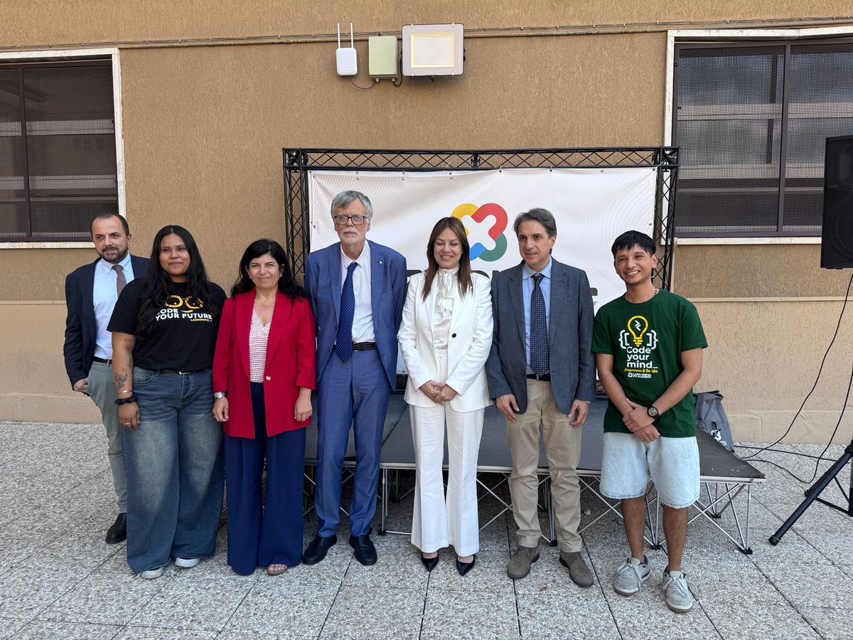 MinCapHum_Ar's tweet photo. Como parte de su agenda en la República Italiana, la ministra Sandra Pettovello recorrió ITS Academy Digital Lazio, una institución de educación superior tecnológica enfocada en formar profesionales en Tecnologías de la Información y la Comunicación.

@JMilei https://t.co/vEhcaFYEpQ