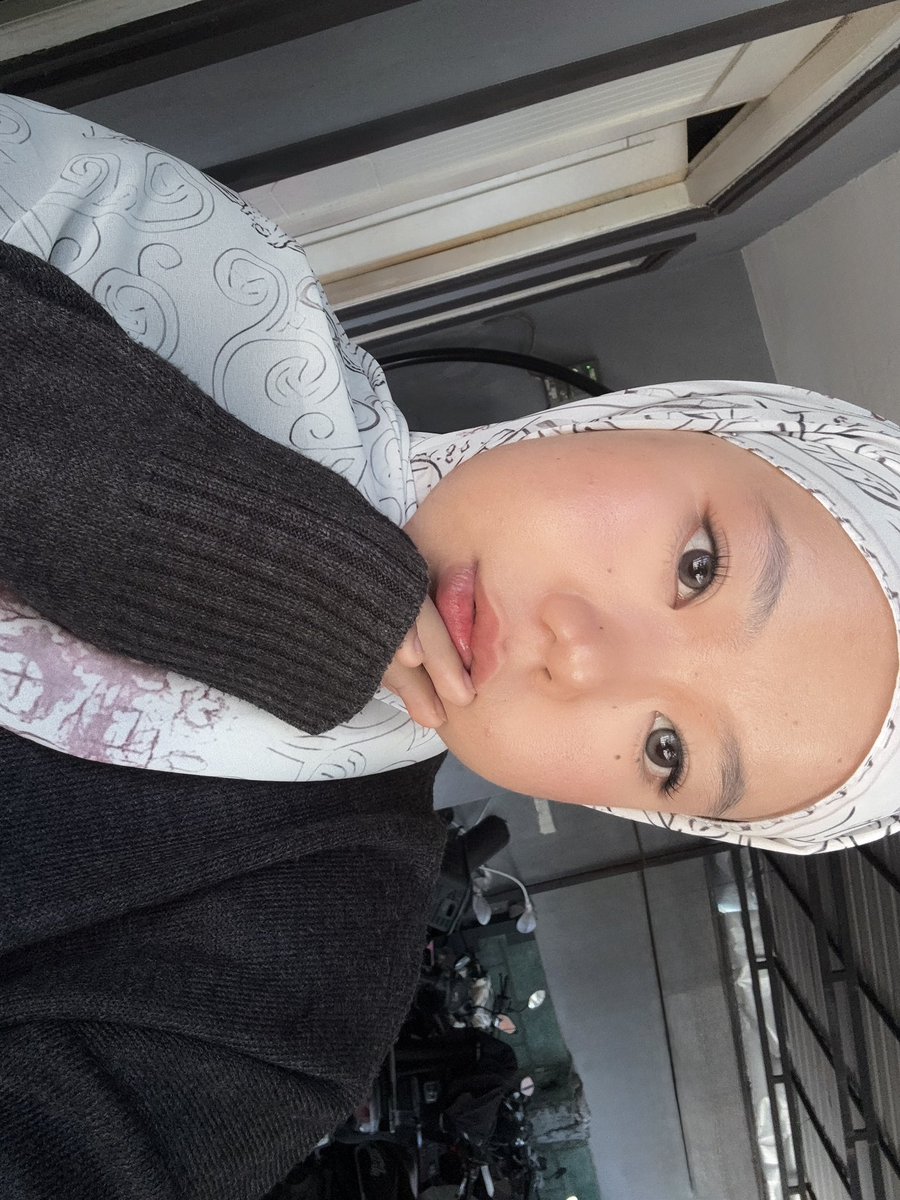 َ tweet media