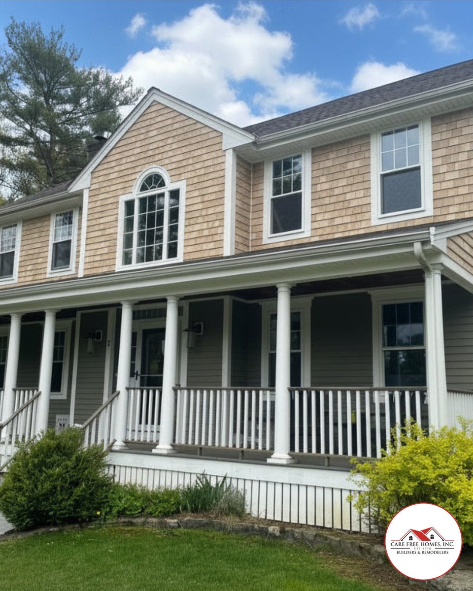 makeitcarefree's tweet photo. Stunning, stress-free, and oh-so-real-looking CertainTeed vinyl siding 🤩💆🏼Is it cedar shingles? Nope! This Assonet, MA home upgraded their exterior with CertainTeed Cedar Impressions Individual Sawmill shingles vinyl siding! This top-notch siding is virtually indistinguishable from its natural cedar shingle cousin; making its color name, Natural Blend, absolutely perfect!

Why choose Care Free Homes, Inc.?

🏠 CertainTeed SidingMaster Pro
🏠 Local, Family-Owned and Operated for 48+ Years
🏠 Flexible Financing Options for Qualified Homeowners
🏠 A+ rated, Accredited BBB member for 30+ Years
🏠 Expert craftsmanship and industry leading warranties

Want a Care Free experience when remodeling your home? Get started with a FREE siding quote today!

☎️ Call (508) 997-1111 or
🗓️ Schedule an appointment online - link in our bio!

Read more on our blog:

https://t.co/82C3P0D8SH

#CareFreeHomesInc #SidingContractor #FreeSidingQuote #AssonetMA #FamilyBusiness