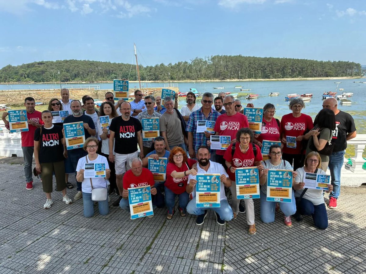 QueirugaRogelio's tweet photo. Esta mañán estiven en Carril. Pola tarde irei ao mar largarmos palangre para mañán. Quen defende uns ríos limpos e vivos está defendendo o mar e o sector pesqueiro, marisqueiro e acuicola, o dos recolectores de algas, percebes, ourizos, navalla, vieira e volandeiras e zamburiñas. Defende a xouba de Rianxo e os parques de cultivo de Carril, ás depuradoras, ás fábricas de conserva e aos restaurantes e pescaderías. Defende as cousas de comer. Asique, gracias á Ulloa Viva, Mina de Touro- O Pino e á Plataforma en Defensa da Ría de Arousa por convocar esta manifestación para o fin definitivo aos proxectos de Altri e a Mina do Touro. A Plataforma en Defensa da Ría de Muros / Noia e eu mesmo sumámonos á causa e apoiola  porque ademais senta o precedente do trato que queremos para todas as Rías de Galicia, non solo en canto a proxectos industriais e mineiros futuros, senón os existentes e tamén para o tratamento de augas residuais urbanas e a xestión responsable da auga : industria e depuración que coiden do medio e da xente de xeito real e efectivo, sen engaños, e o que non cumpla, que peche !!! Que non sexamos os mariñeiros e mariscadores os que teñamos que pechar nin a xente á abundancia das cousas boas de comer, e porsuposto, a pensar o que nos dea a gaña. 

📢 MANIFESTACIÓN “Pola Defensa do Ulla e da Ría de Arousa. Re-matemos Altri e a Mina de Touro-O Pino”

As plataformas Ulloa Viva, PDRA e Mina de Touro-O Pino Non chamamos á cidadanía a mobilizarse contra dous proxectos que ameazan o río Ulla e a Ría de Arousa.

🗓️ Domingo 14 de xuño na Illa de Arousa
📍 Saída: Praia do Vao
📍 Chegada: Porto de Xufre

🌊 En defensa da terra, do río e da ría.
💙 En defensa da vida.

#NonAAltri #NonAMinaTouroOPino #DefendeORíoUlla #DefendeARía