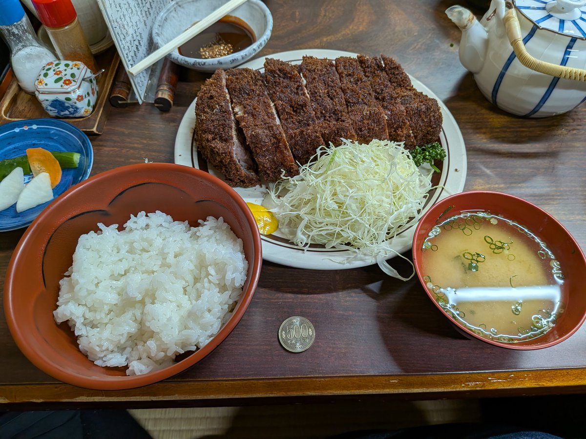 AkikitiCom's tweet photo. @backcat25 対比に500円玉置いて撮ったやつ
中まで火は入ってたから安心して
「美味しい」だけで終わらせたいなら冒険すんな https://t.co/5d1Q96IGi1