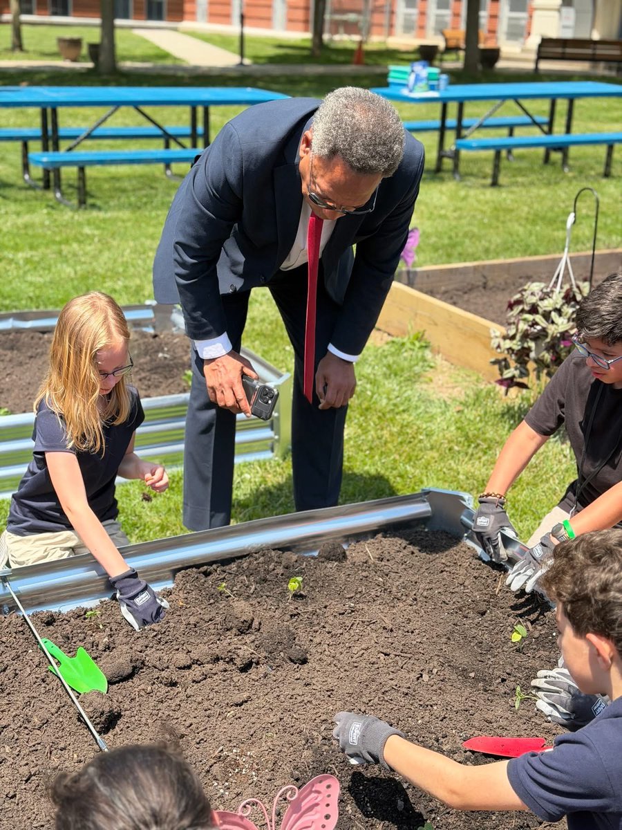 derek_armstead's tweet photo. You are never too old to learn and never too young to teach. Thanks to School No. 1’s Gardening Club, I even picked up some great gardening tips! 🌱 As long as you continue to have me, I’ll always show up for our young people and celebrate their success. Great job, School No. 1! https://t.co/vRJd5G6CxH