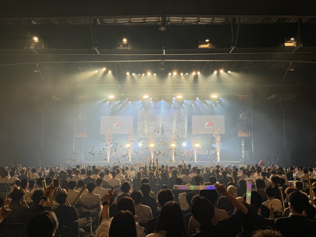 keitok_ds's tweet photo. 昨日は社内イベントでした🤩
入社してから7回目の参加！
ここ数年、毎年違う形で参加しているがその都度違う感情になれる場所。

今回は何もなく悔しさ以前の問題。
来年はしっかり自分と向き合い結果を出していきます！

#写真撮って無さすぎました
#挨拶させていただいた方々ありがとうございました https://t.co/TaZk1zZZty