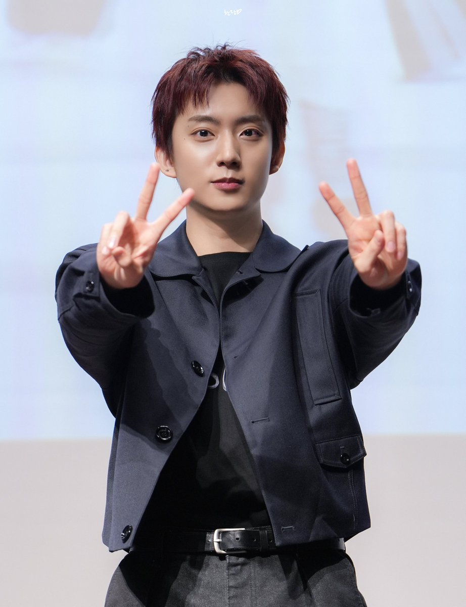 찬란 tweet media