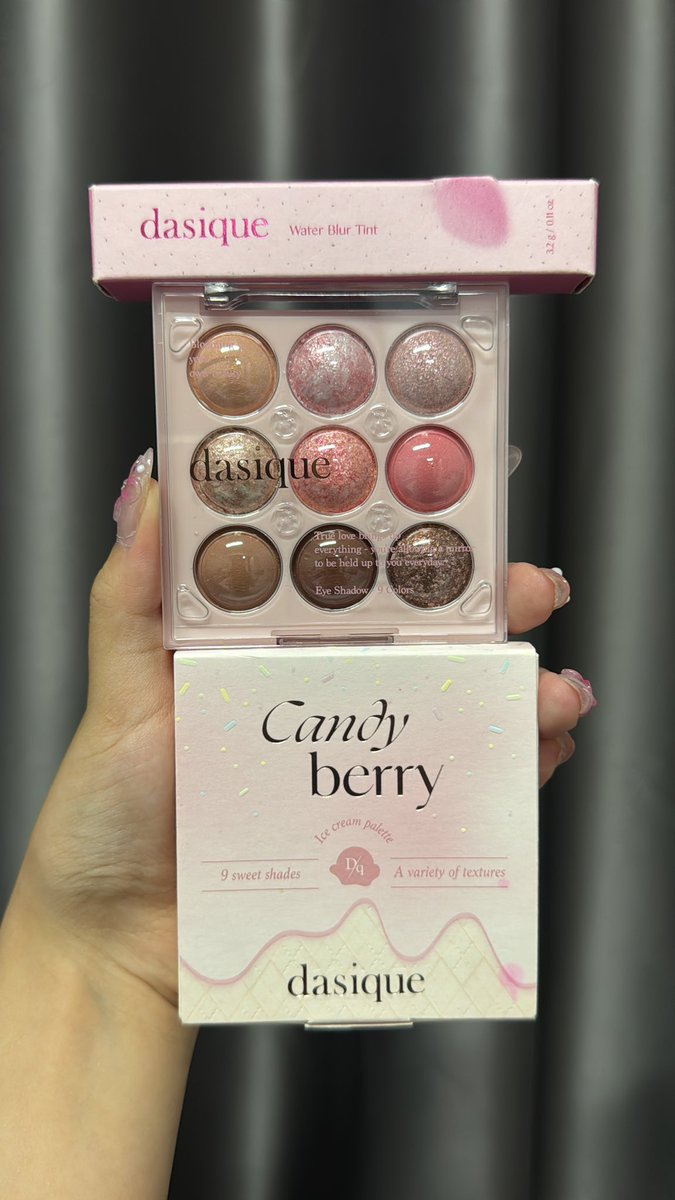 Mailing_g's tweet photo. น้องใกล้ขิตขอคนไม่ซี😭 #.07
🧚‍♀️Price : ขายคู่ 100.-
🥛Exp : 20260531👁️/20260627👄

#ส่งต่อ #ส่งต่อเครื่องสำอาง #ส่งต่อคสอ 
#ส่งต่อเครื่องสำอางค์ #ส่งต่อdasique
#dasique https://t.co/OAOfXTx0dt