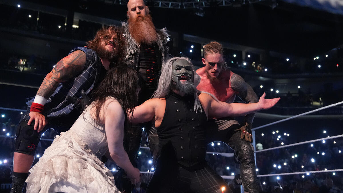 RyanRoo1's tweet photo. What if Bo Dallas never got injured?

What if the whole group didn't disappear for months?

What if Nikki Cross was wrestling in the Women's Division?

What if Alexa Bliss joined The Wyatt Sicks? https://t.co/UjLGHyM2GC