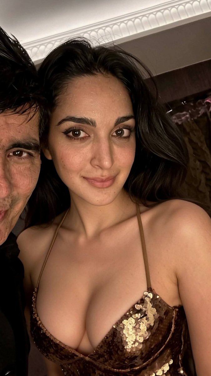 Krishprince172's tweet photo. Kiara mommy #kiaraadvani https://t.co/6HHzOwdfei
