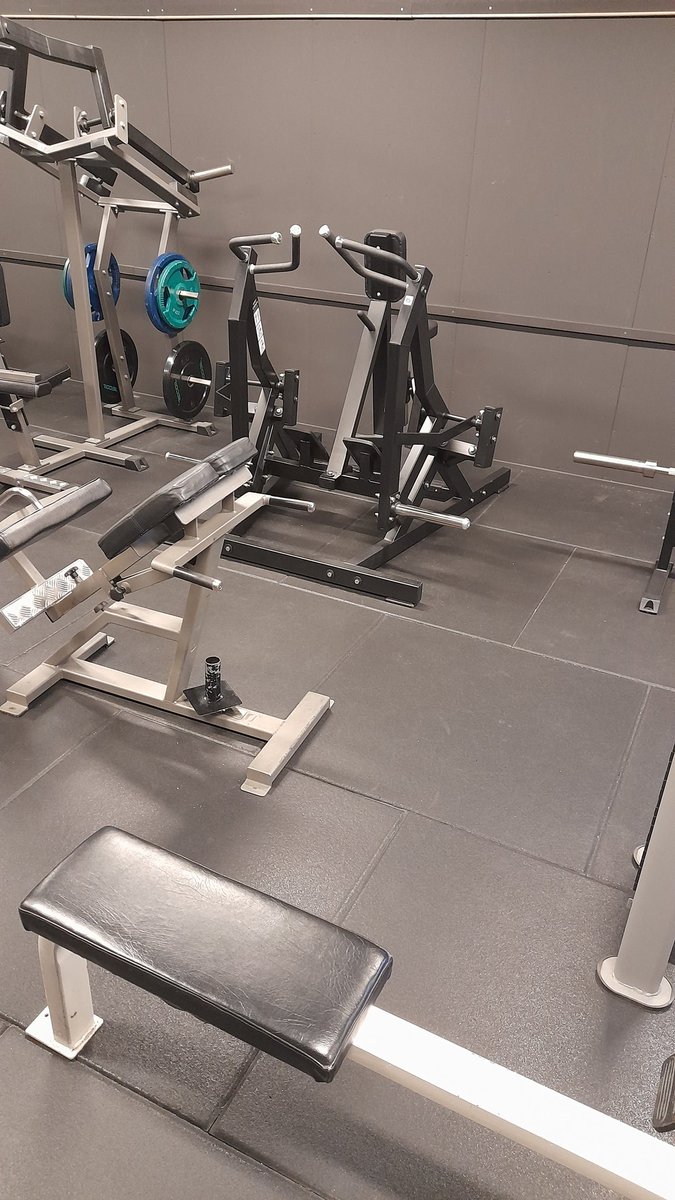 SwedishGamester's tweet photo. #BackInTheGym! ๐ช
Wanted to check my #bodyweight too, but the scale is still #broken. https://t.co/sQ4aPWZWaF