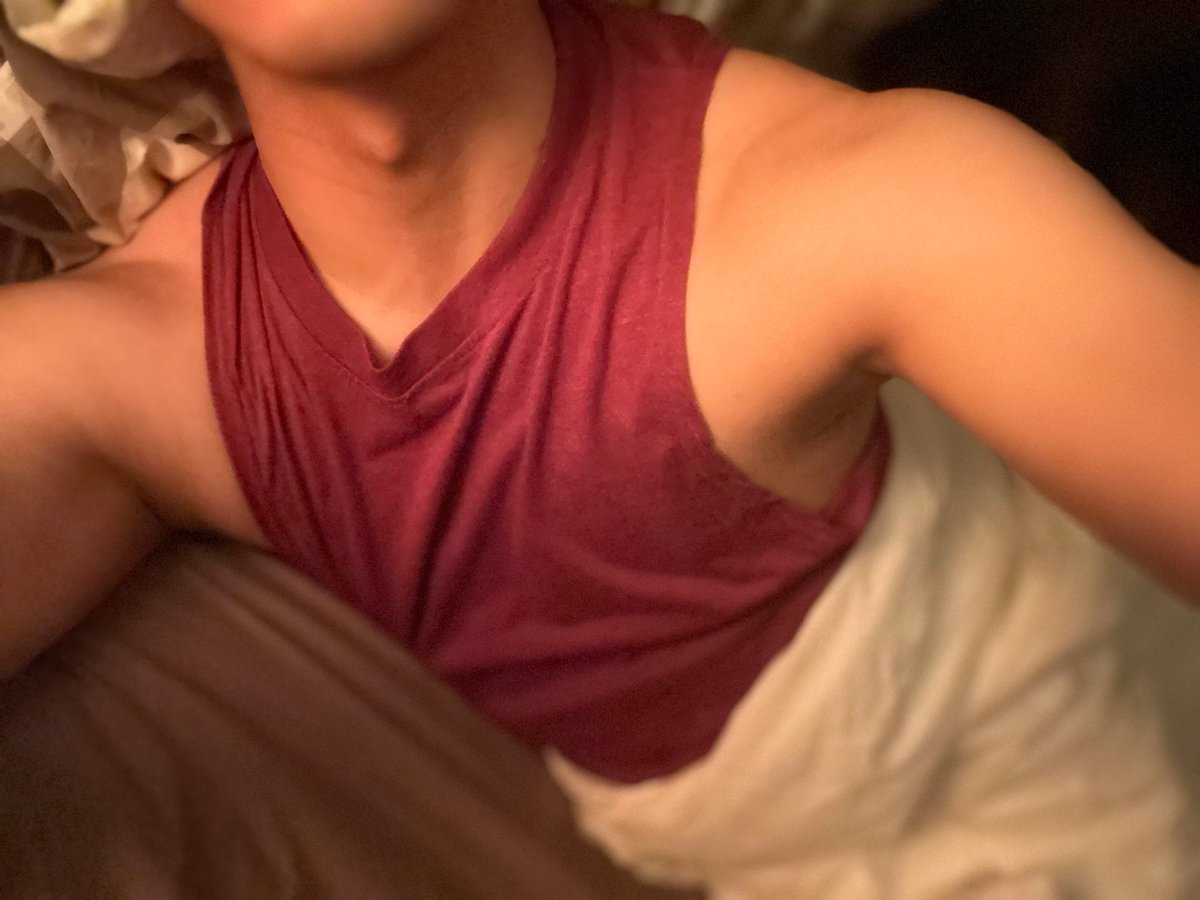 traky99's tweet photo. มากอดกันไหม 😂 💦#ผู้ชายขี้เหงา https://t.co/QeWoBalAr6