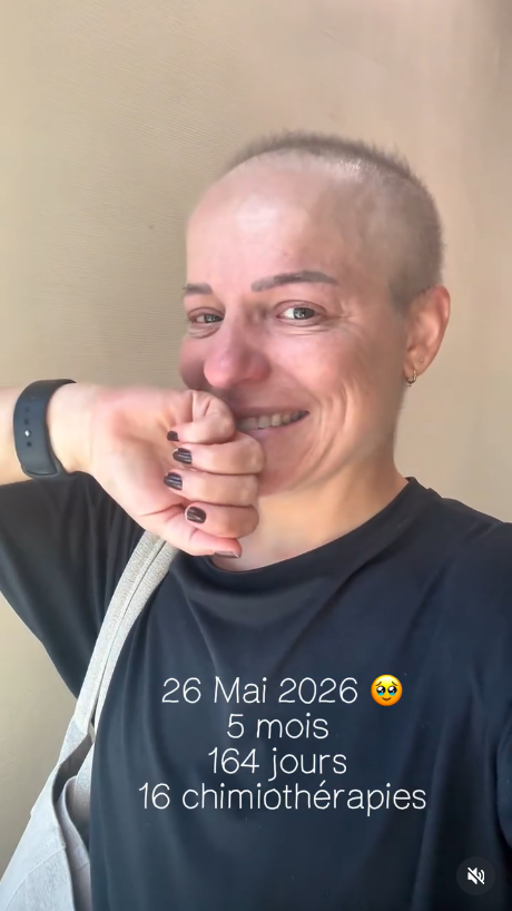 NewsTVReal's tweet photo. Sur Instagram, Julie, connue pour avoir été candidate dans #PekinExpress a fait la belle annonce d'être arrivée au bout de ses séances de chimiothérapie.

« 5 mois que je vis au rythme des chimiothérapies, des prises de sang, des piqûres, des allers-retours à l’hôpital, des effets secondaires qui m’épuisent. Ce n’est pas fini mais ça je l’ai accompli. » déclare t-elle dans un post et une vidéo émouvante.