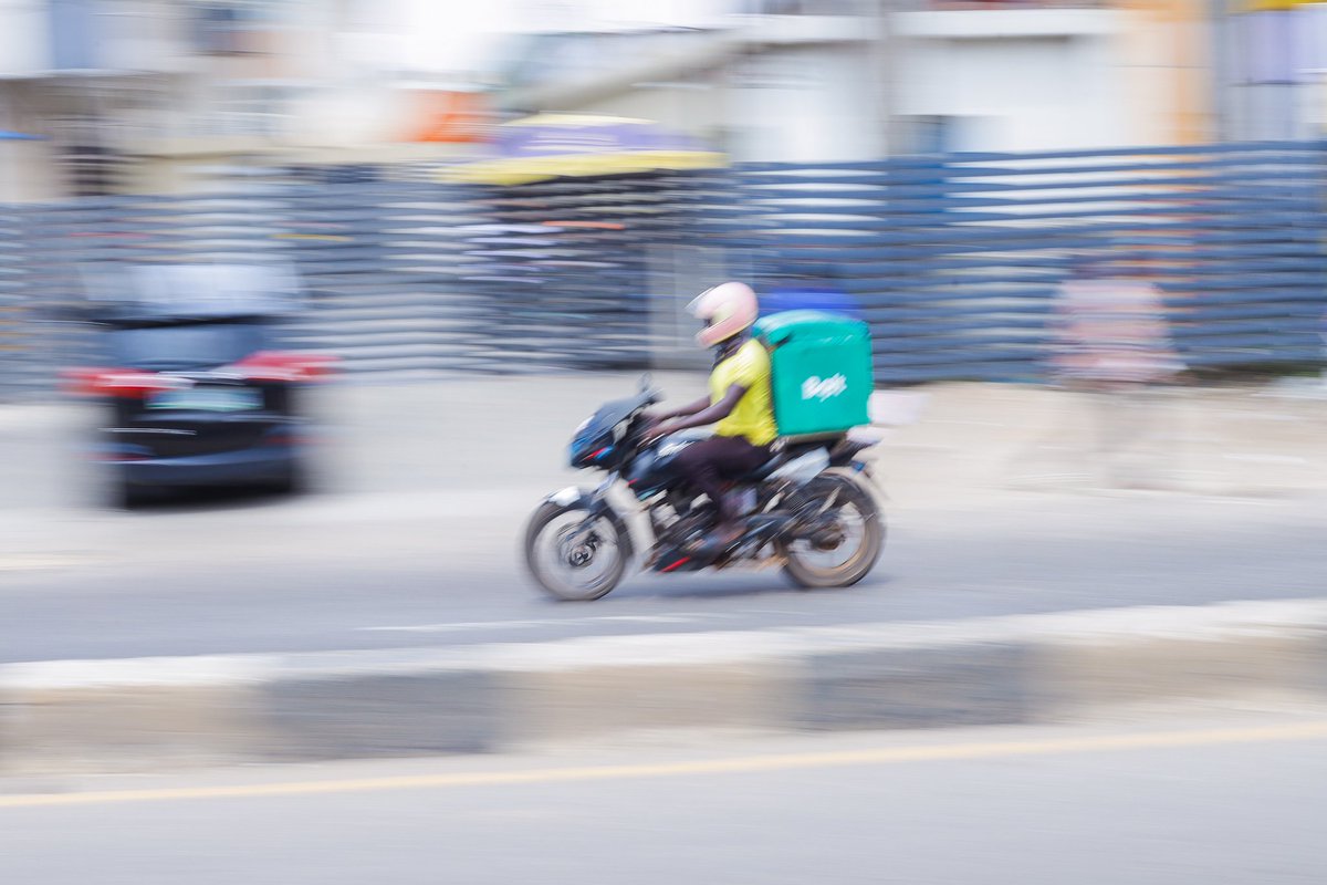EzejiPrudentia's tweet photo. Motion, speed, timing…Moving with the moment.

Panning really teaches patience because one smooth movement can completely change the story a picture tells.

#PanningPhotography #MotionPhotography #CreativeShots https://t.co/IbctBsbRjy