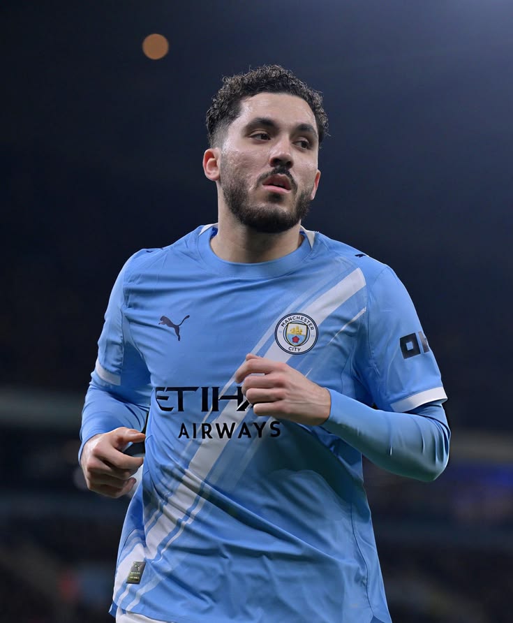 _MancityGee's tweet photo. Pep Guardiola's system made Nico O'Reilly a breakout star last season winning the mancity player of the season while Maresca's system will make CHERKI mancity's best player next season.

Maresca builds on possession with a fluid 4-2-3-1 often shifting to 3-2-2-3. Using inverted full-backs for overloads, smart build up rotations, high press + controlled transitions, and technical players excelling in half spaces with late runs.
This offers creative No.10s and wide forwards more freedom than Pep’s rigid system.

Dear Bruno, We are coming for that assist record.