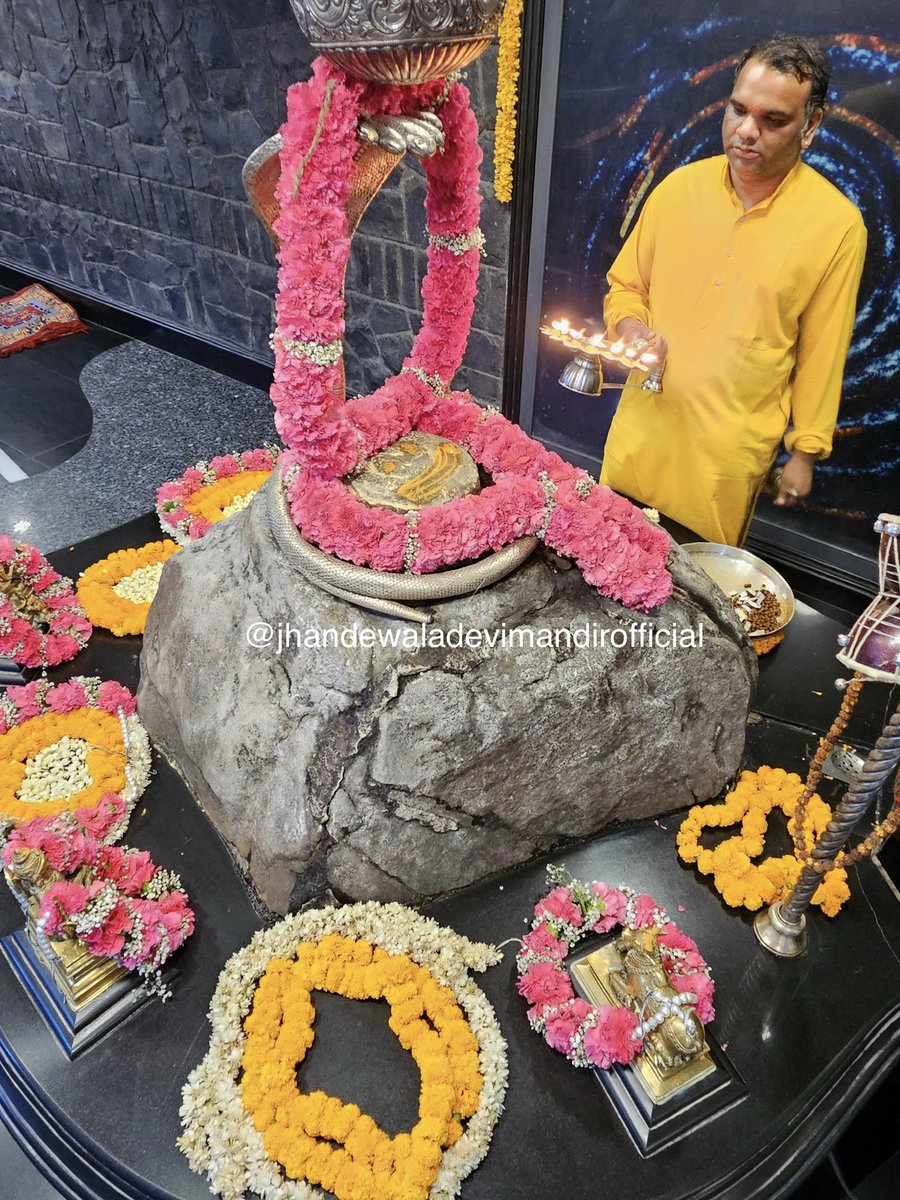 Jhandewala Devi Mandir tweet media
