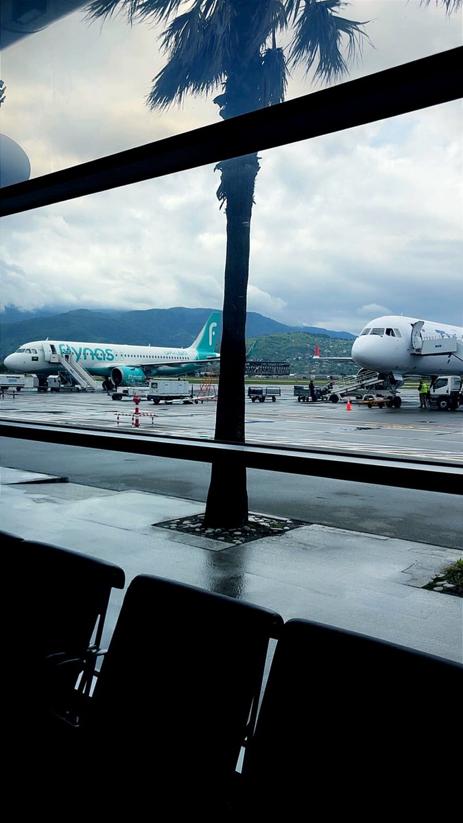 dnl_34's tweet photo. @flynas دوبي راجع من #باتومي _جورجيا 🇬🇪 

يا اخي شكراً لكم في الذهاب والإياب اقلاع ووصول في الوقت المحدد وهذي مو اول رحلة معكم ..

ثالث زيارة لجورجيا معكم وكلها في المواعيد المحدده وقبلها رحلة لتركيا #طرابزون نفس التوقيت شكراً 🫶🏻

كل عام وانتم بخير وعيدكم مبارك 🤍💐
صور من تصويري لكم 😍 https://t.co/vmh5zRtyMD
