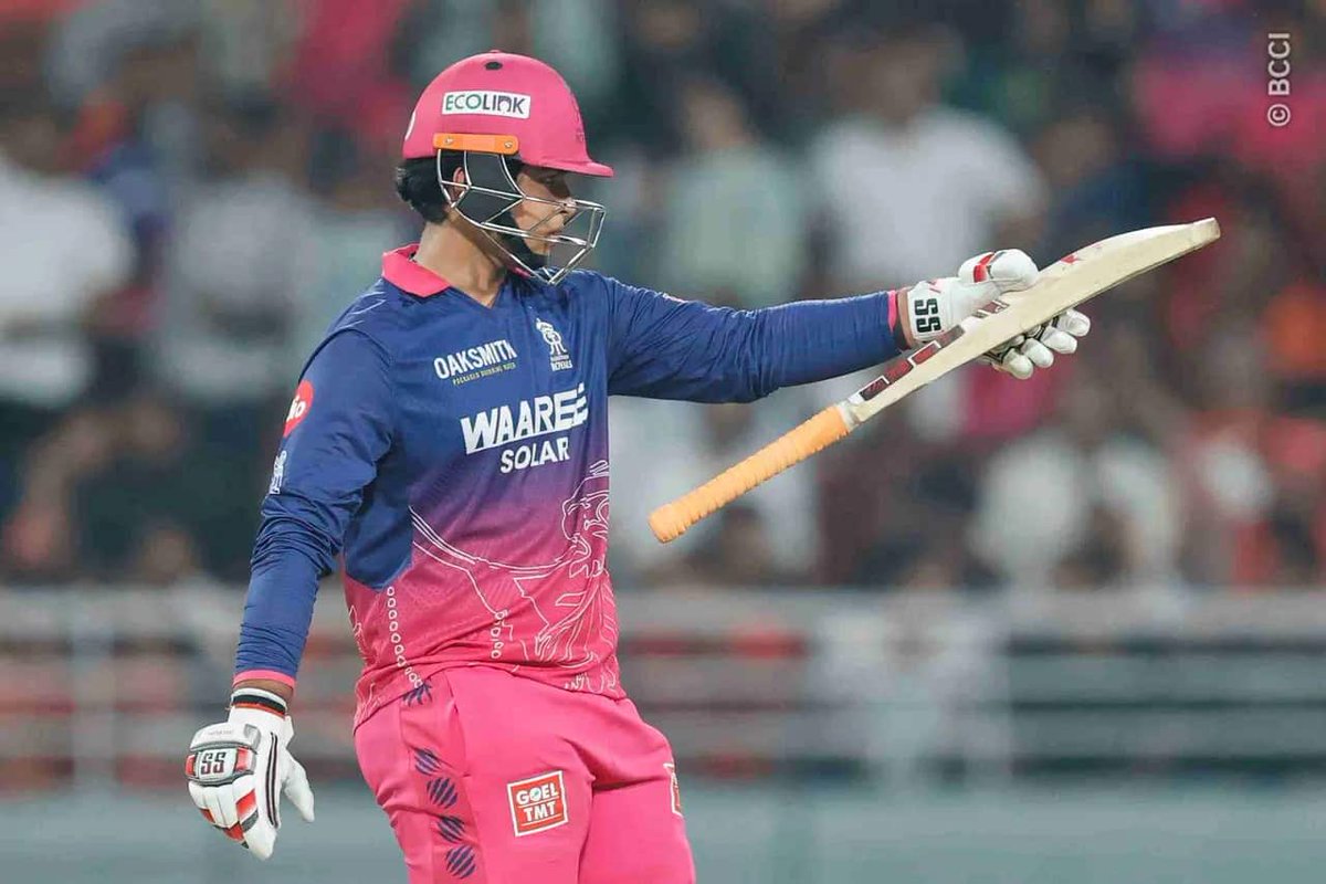 ArshdeepSi84848's tweet photo. Mai kahi chala kya gaya yaha GAYLE bhai ka record daaw pe lag gaya 😭
What a player he is, babu kya khaa ke aate ho. 
YOUNG GOAT 🐐 https://t.co/x8TMo9ZN5e