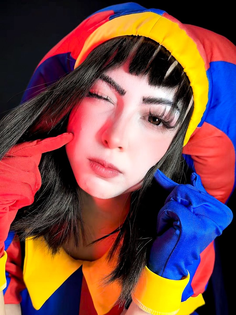 acervobatata_'s tweet photo. 📁 | Batata fez um novo post em @/catdrago_ no instagram.

"Garota palhaço 🤡" https://t.co/7tj2LUbL8E