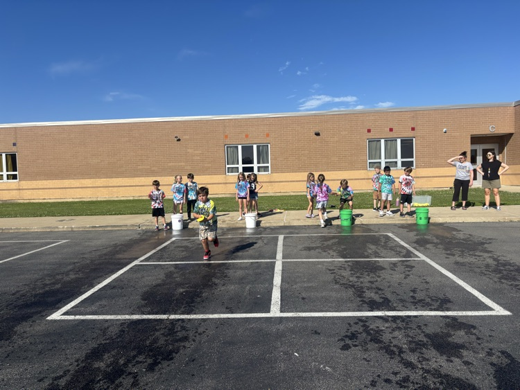 PCschools535's tweet photo. PCPS Field day!  Happy Summer everyone! https://t.co/lbvkXzZxSp