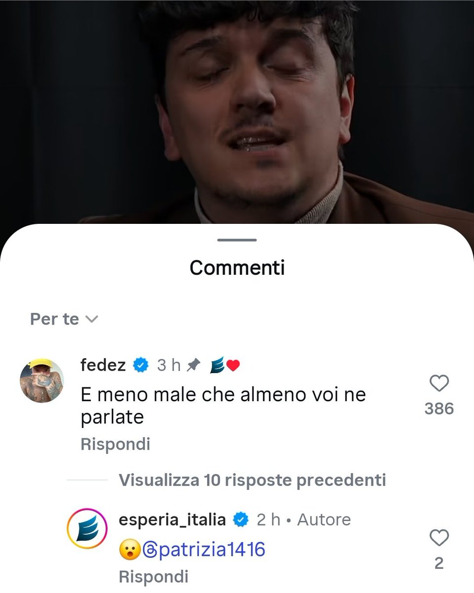 tönia tweet media