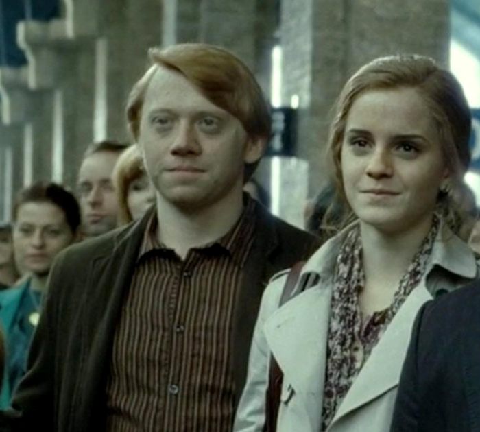 PotterWorldUK's tweet photo. Ron and Hermione are godparents to Harry and Ginny Potter's eldest son James Sirius Potter. https://t.co/t2tWC79vz8