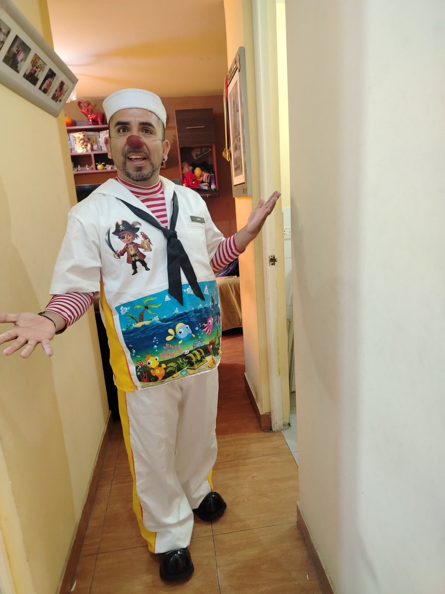 Chapulingrone's tweet photo. Les Presento al Grumete  Alivio personaje que ya quedó listo para intervenir en los hospitales, albergues y asilos para llevar alegría y pintar sonrisas.
Agradecer a mis amigos  por ayudarme a realizar este proyecto  que se enfoca en temas de ayuda social. https://t.co/KoWRSzVFtA