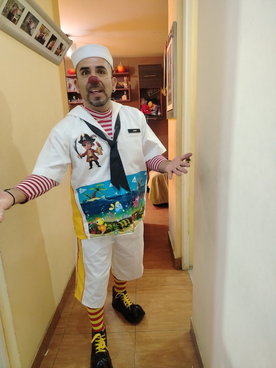 Chapulingrone's tweet photo. Les Presento al Grumete  Alivio personaje que ya quedó listo para intervenir en los hospitales, albergues y asilos para llevar alegría y pintar sonrisas.
Agradecer a mis amigos  por ayudarme a realizar este proyecto  que se enfoca en temas de ayuda social. https://t.co/KoWRSzVFtA