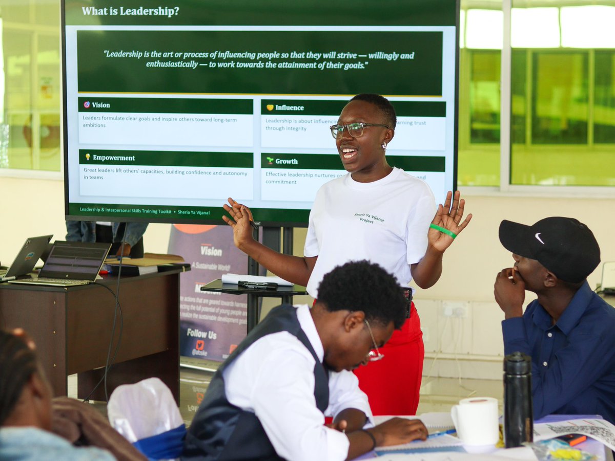 MuemActionPost's tweet photo. We were convened by @afosike as youth-led organizations in Nairobi under the Sheria Ya Vijana Project for a 3-day workshop on leadership, entrepreneurship, and AI for civic engagement. Explore AFOSI platforms like https://t.co/7CqqQgtlwx for capacity building and support. https://t.co/FkdMOoDG6U