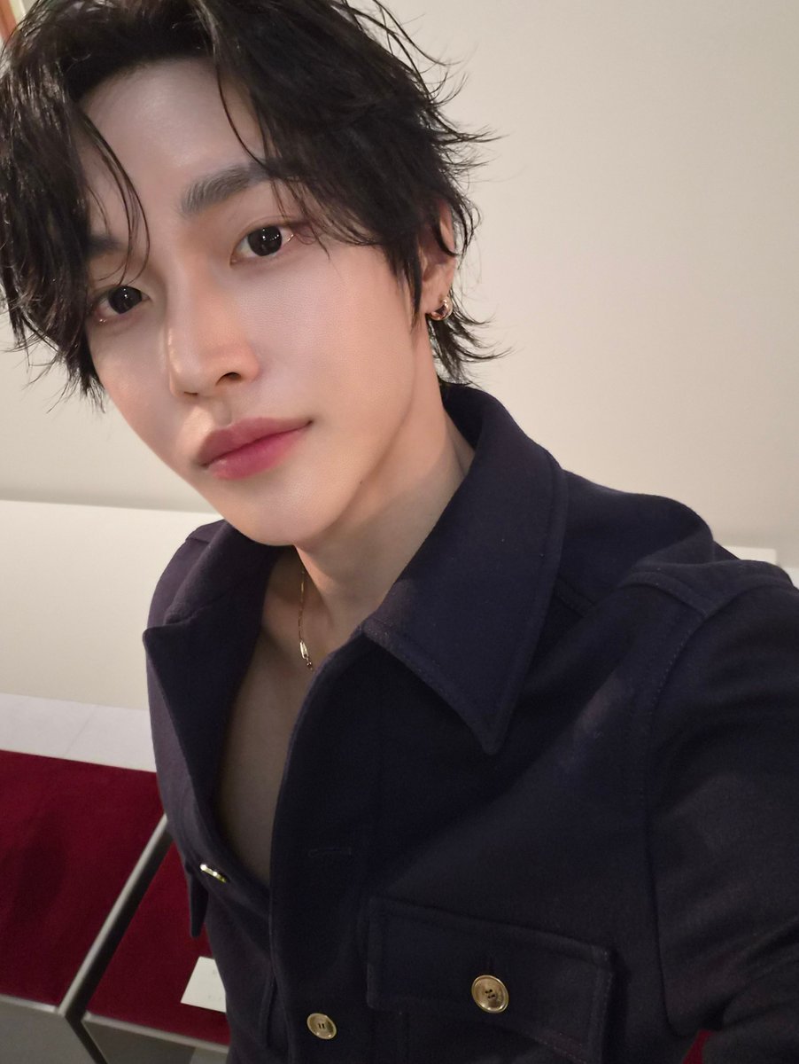 pwb_updates's tweet photo. 🌟 260528 #WONBIN Weverse Update 

CHANELMétiersdArt
CHANELinSeoul

#원빈 #박원빈 #ウォンビン #朴元彬
#라이즈 #RIIZE https://t.co/7uOg7aNwr8