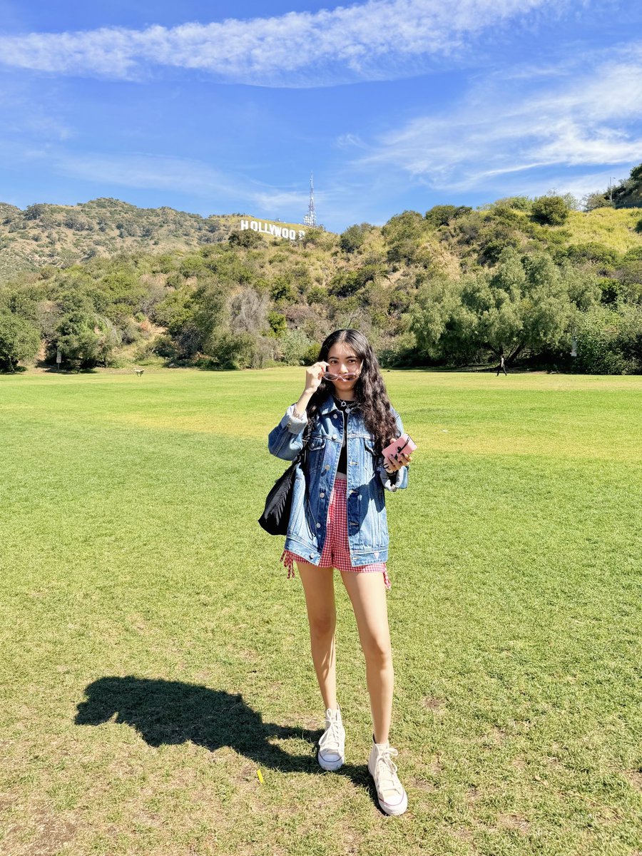 fiqaizzati's tweet photo. loat in hollywood ⭐️🇺🇸 https://t.co/ZtMqyyktlH
