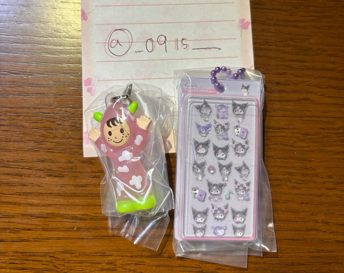 _09l5__'s tweet photo. @msk1129_s 検索よりリプ失礼します。
当方こちら所持しております。
ベビちっちとクリスタルマイメロとの2:2での交換は可能でしょうか？
郵送での交換希望しております。
ご検討お願いします。 https://t.co/lynmxgX2LZ