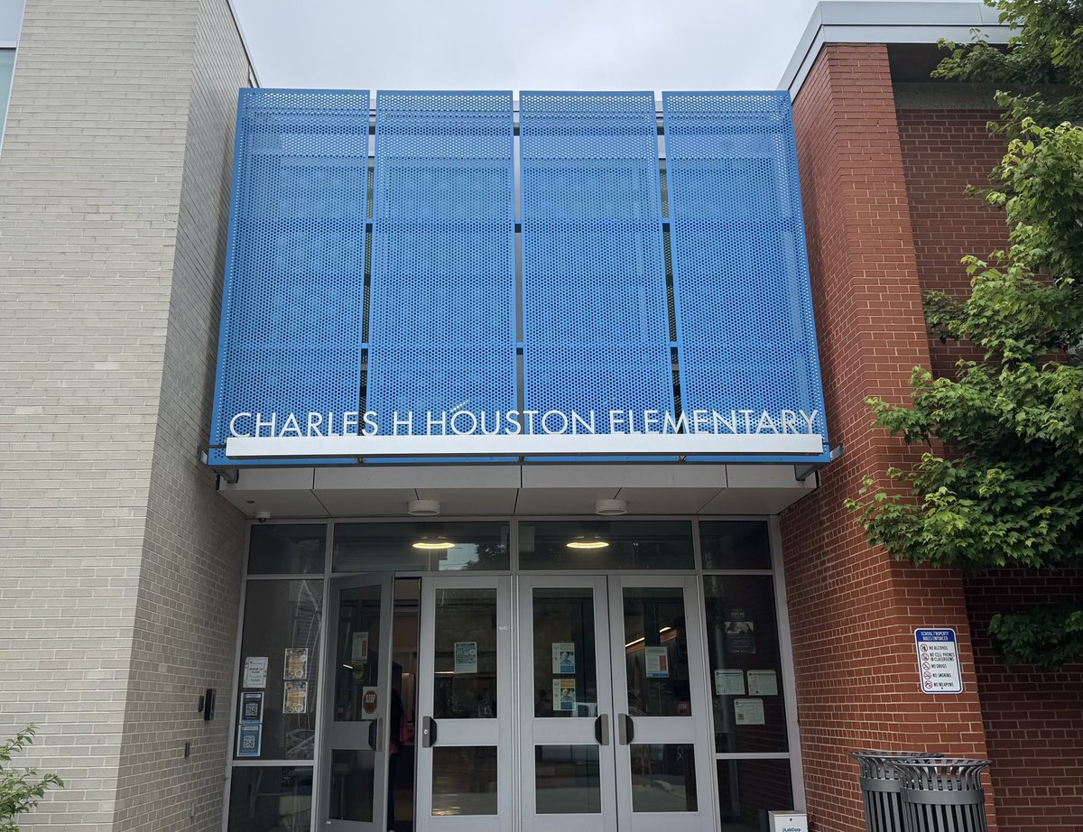 Kcarey127's tweet photo. Great time bringing Junior Miles and the Junkman to Houston Elementary School in DC today. Thanks to Pen Faulkner Writers in the Schools program.  #regalhousepublishing #writingcommunity #writers @kevincareywriter.com https://t.co/Hcc0oF7NGN