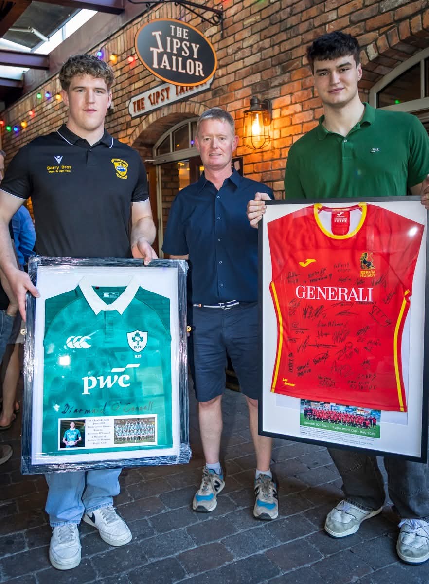 COSRugbyClub's tweet photo. Our first Honours &amp; Photos day was held on Sun 24th in The Tipsy Tailor.  

There was the gifting of signed international jerseys from U.20 internationals Liam McNamee and Diarmaid O’Connell respectively to main sponsors Murtagh's (1/3)... https://t.co/0Icq37RoDJ