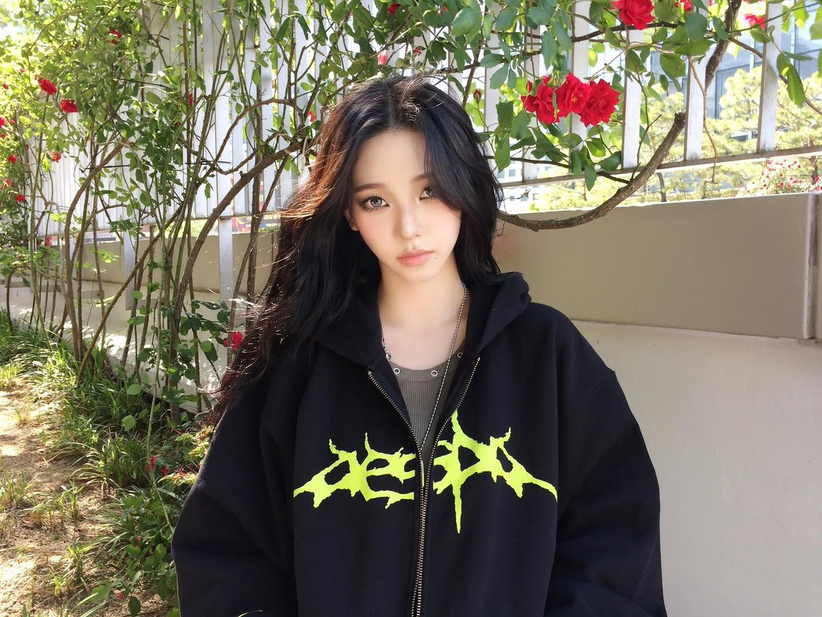 지민이 tweet media