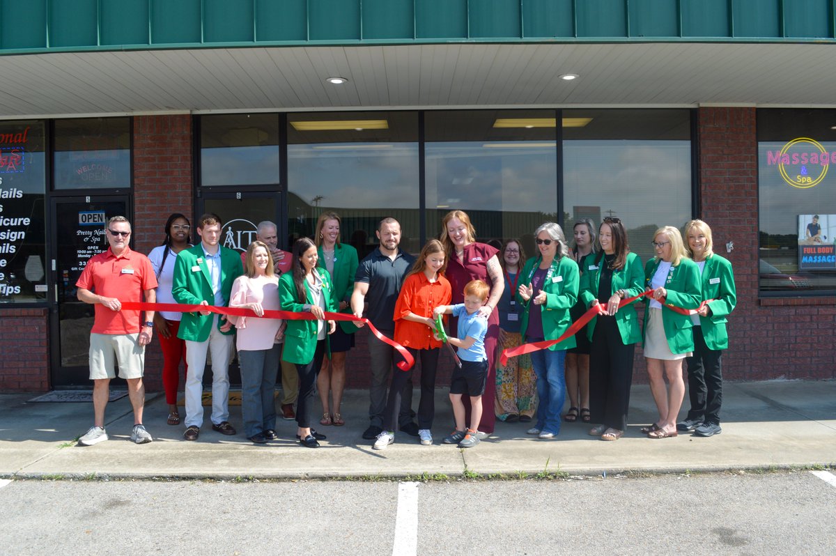 PgouldChamber's tweet photo. ALT Total Wellness cut the ribbon! They offer services in primary care, functional medicine, medical weight loss, IV hydration, wellness services, and autism evaluation. They are located in Grecian Plaza at 211 N 23rd Street, Unit 6 and can be contacted at (870) 253-8973. https://t.co/QdB59jNKDr