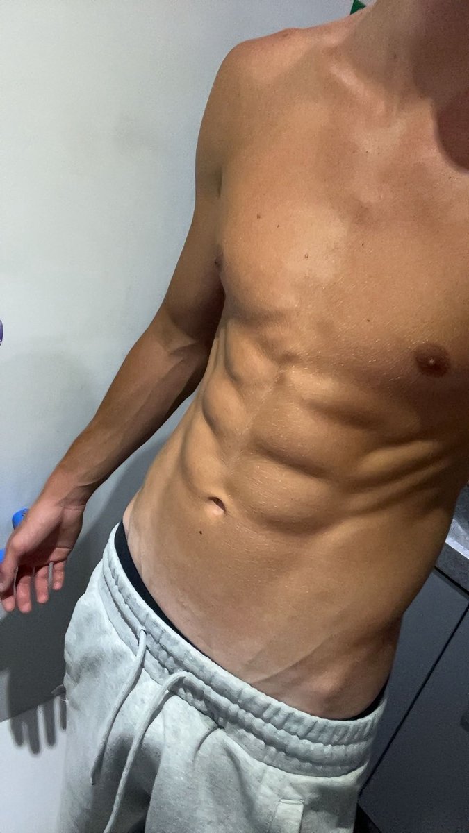 Beni8_s's tweet photo. 🍆🔥❤️ https://t.co/EPTNYHXUSj