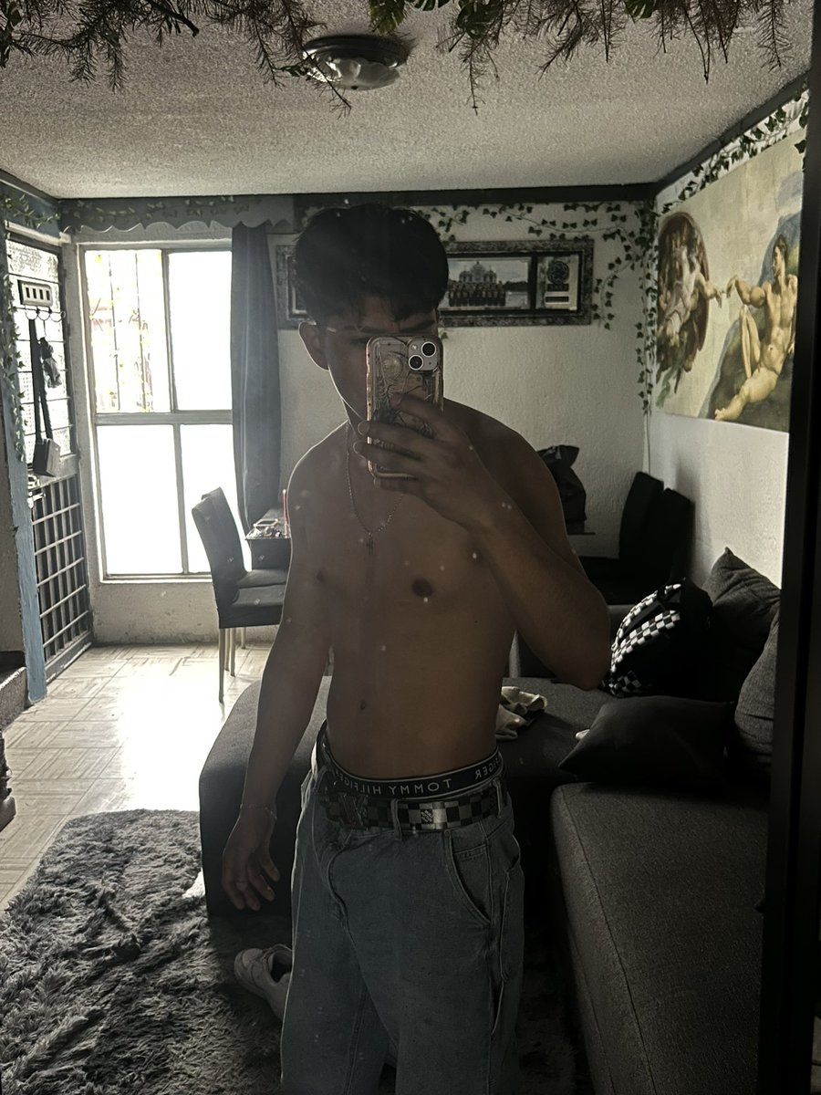 soyarza23's tweet photo. Desearía que el amor gay no fuera complicado…😔 #twink #lgbt #ecatepec #cdmx #nuevo https://t.co/ZINhdkvwC5