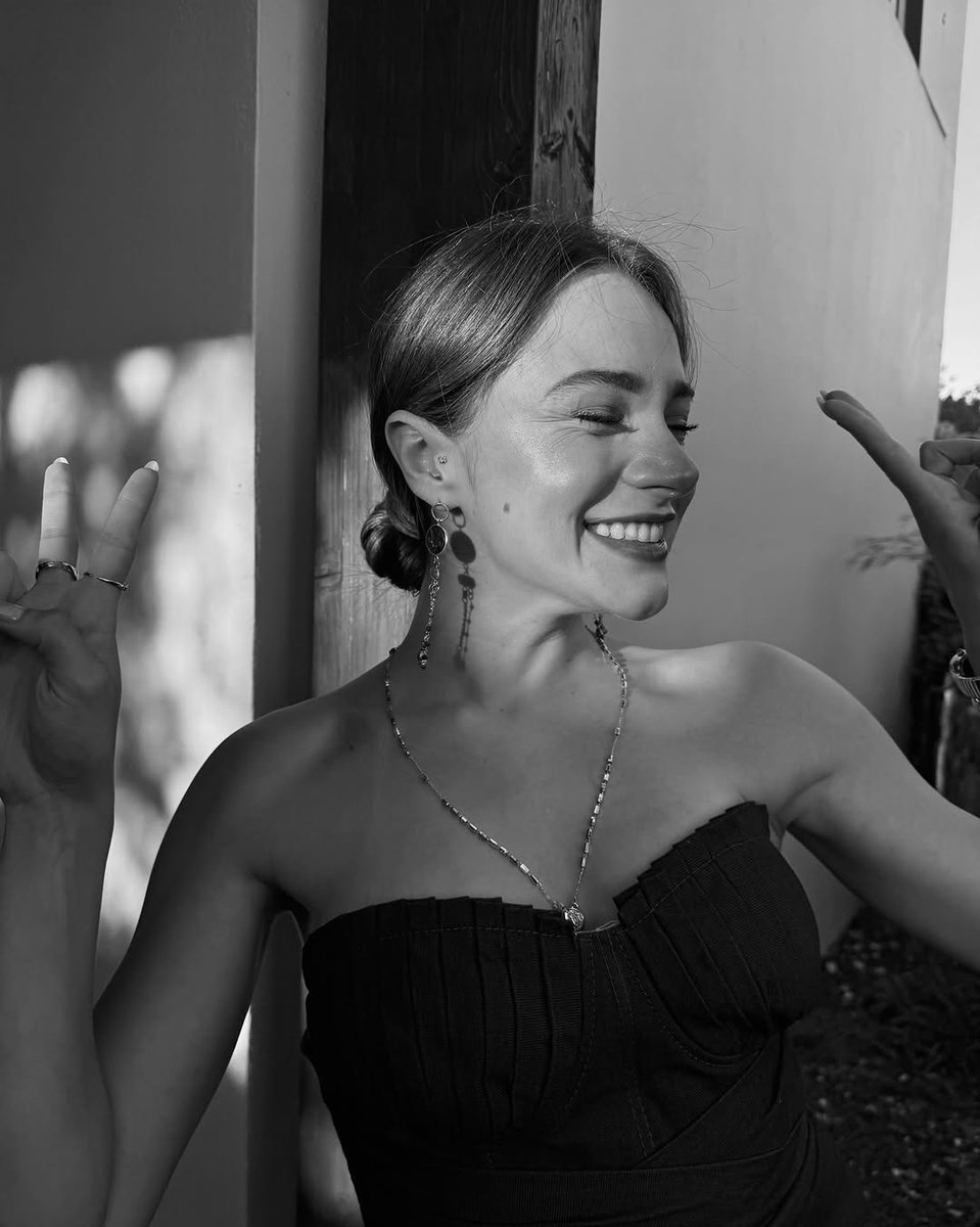 DenMir1528's tweet photo. Prenses 🥹🌸

@miraay_daneer 

#MirayDaner https://t.co/zOyWYI5L7o