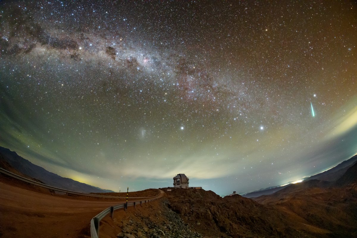AURAinChile's tweet photo. ☄️Meteoro A T R A P A D O por la cámara, junto al @GeminiObs Sur en Chile.🔭
📷: P. Horálek https://t.co/7ldyEMUbey