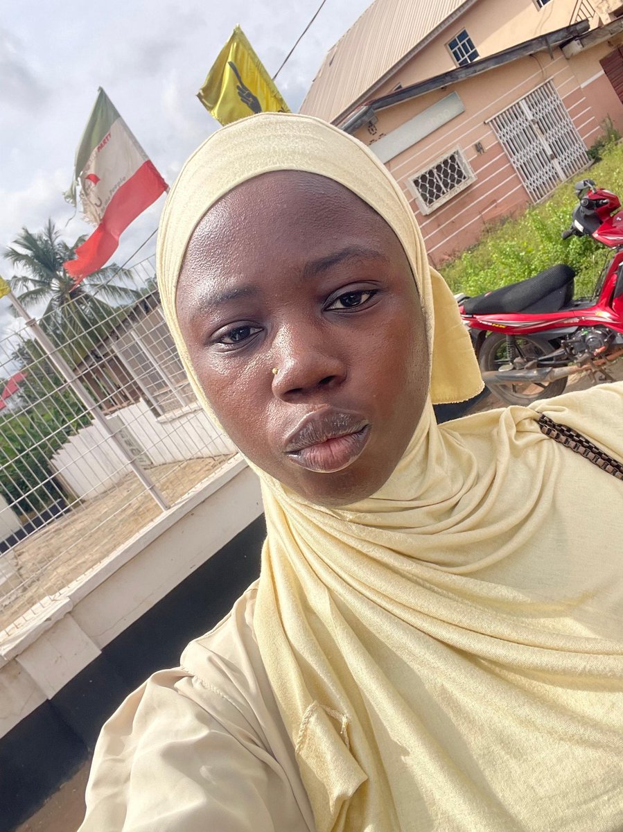 Leemarhjay's tweet photo. Eid Mubarak ❤️ https://t.co/G054t1BzxZ