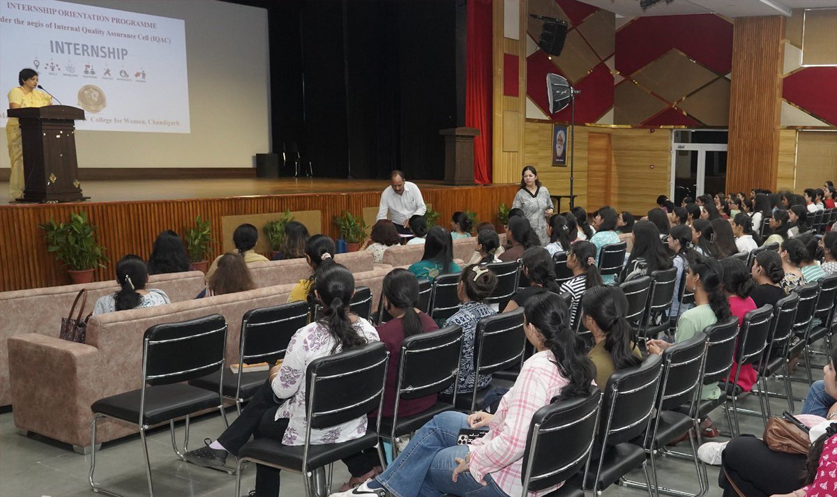 MCMDAVCW's tweet photo. IQAC @MCMDAVCW held Internship Orientation Programme for Semester II &amp; Semester IV students from various disciplines to familiarise them with internship framework under NEP 2020 and the guidelines of Panjab University, Chandigarh.
Post Courtesy: Department of #MassCommunication https://t.co/fLBsBlcBPB