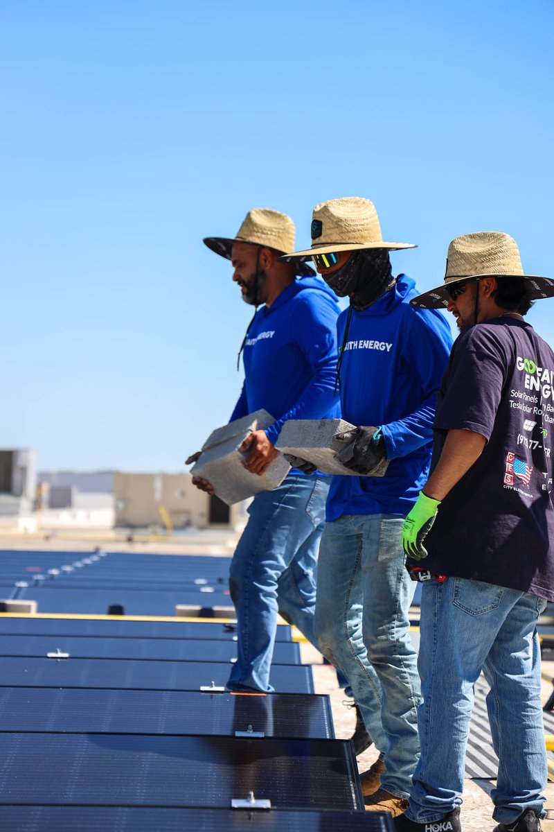 GoodFaithEnergy's tweet photo. Shoutout to our amazing roofing &amp; electrical team for installing on the second @SolArkSolar building 👏⚡️

Another successful commercial install completed for Sol-Ark. Great work by the entire crew — proud to showcase some behind-the-scenes action shots from the project 📸🏗️ https://t.co/Z1uma9fMRi