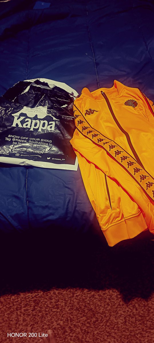 BeanBLAQ's tweet photo. Thank you @KaizerChiefs &amp; @kappa_sa for the swift delivery https://t.co/7dYGZreK5f
