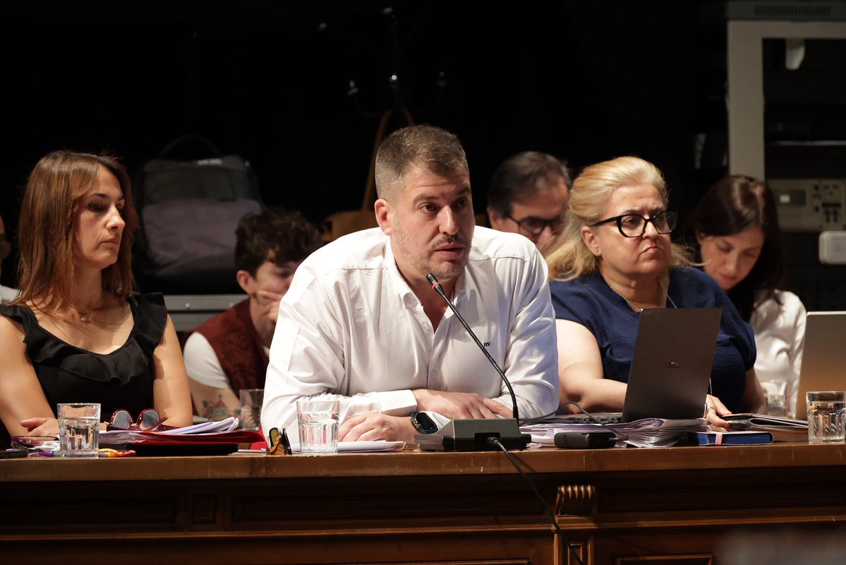 psoealcorcon's tweet photo. 🔴Pleno Ordinario Mayo 2026.

📌Informe Gobierno Municipal

Nuestro portavoz @magonzalezgar explica las actuaciones del @AytoAlcorcon durante el presente mes.

https://t.co/InHJsgXon5 https://t.co/Oe5hNi2nFN