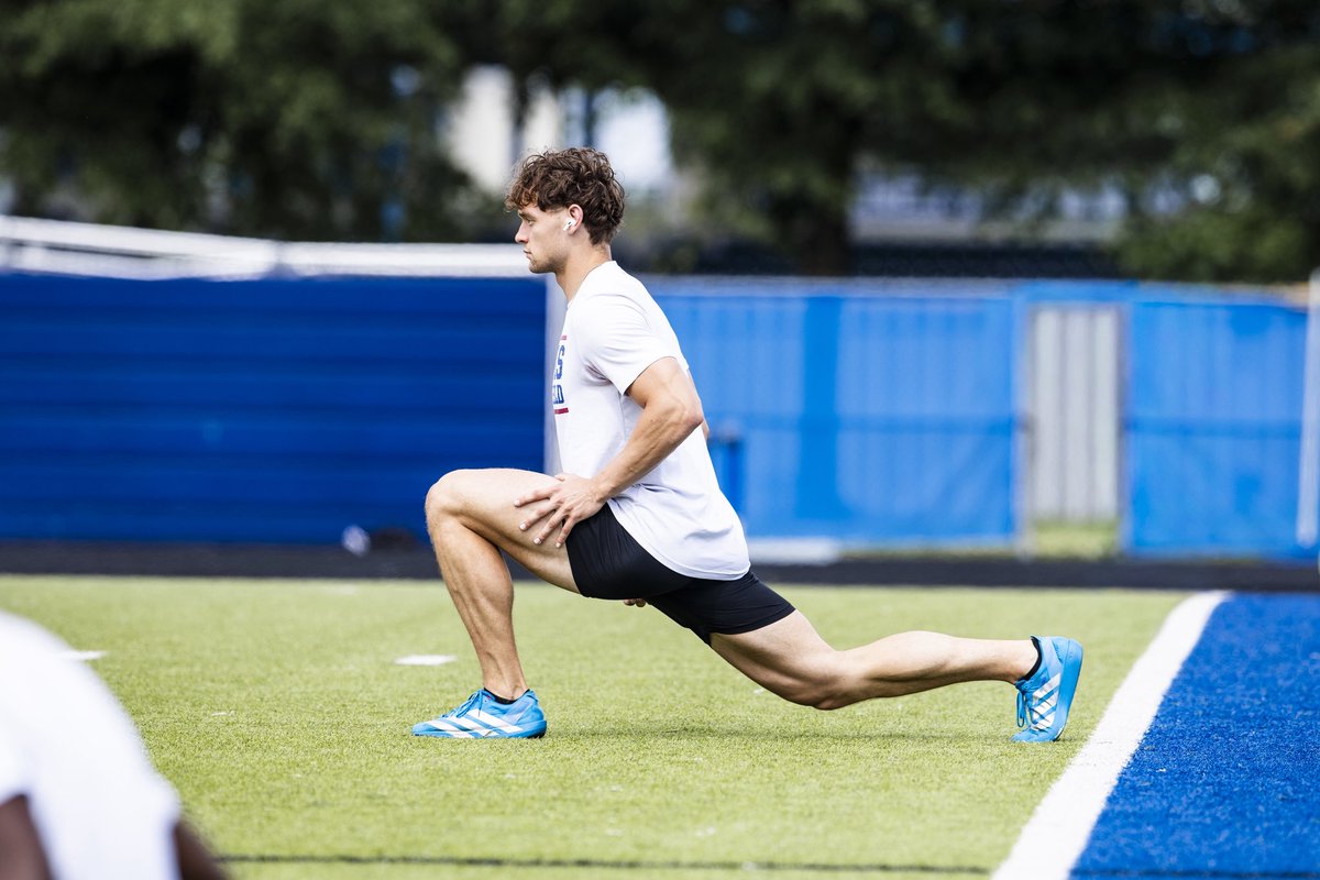 kansastfxc's tweet photo. Ready for what’s next 🔒

#RockChalk https://t.co/wt0RqJEb3r