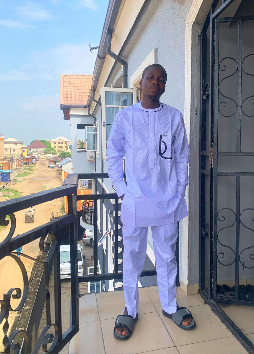 Sheu05438810's tweet photo. Happy Eid kabir ⭐🌙 https://t.co/L0jDM8VbNO